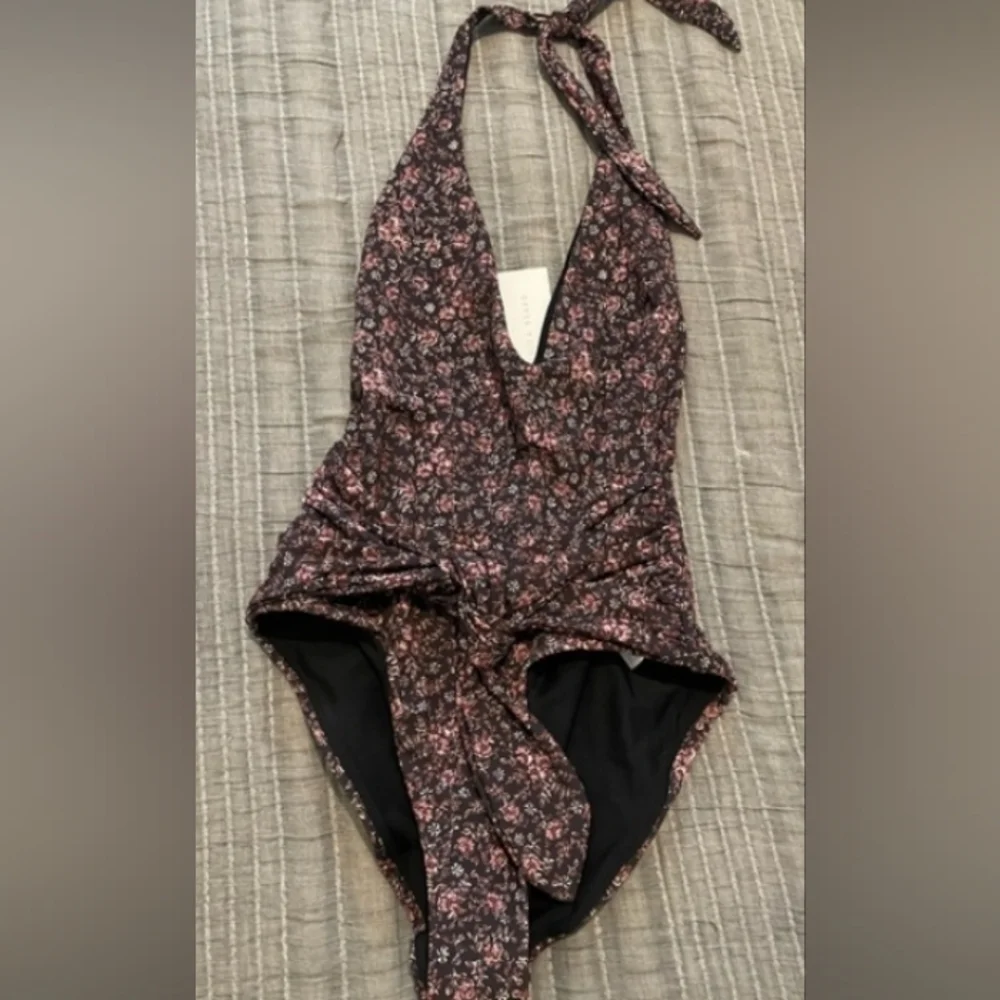 Veronica Beard vickerie swimsuit
